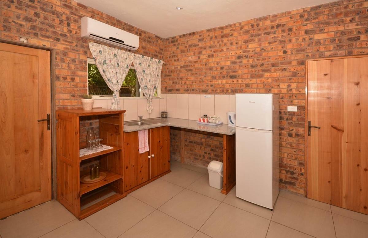 Ironwood Lodge Pennington Ruang foto